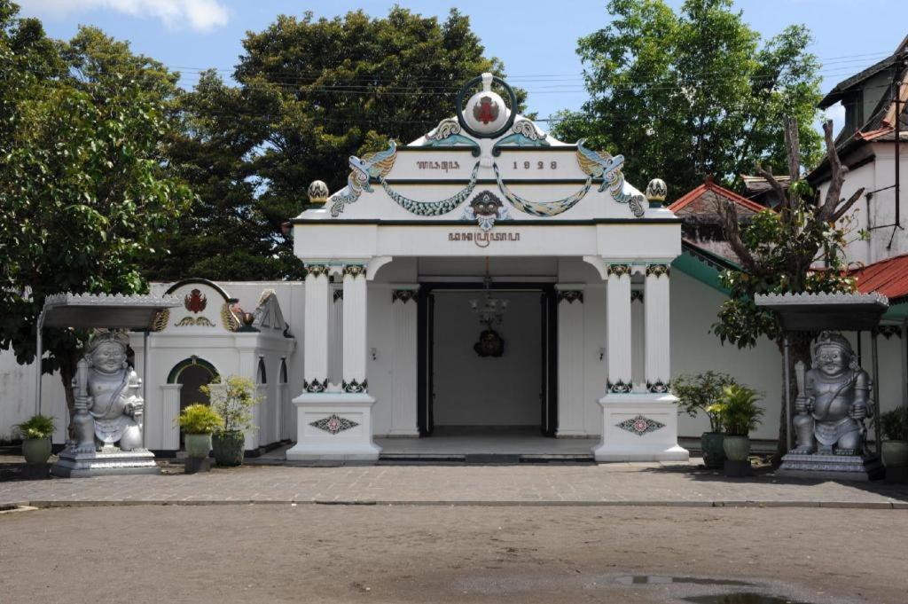Oyo 3267 Omah Suryo Hotel Yogyakarta Eksteriør billede
